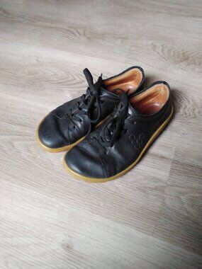 Vivobarefoot Addis Size 6 shoes